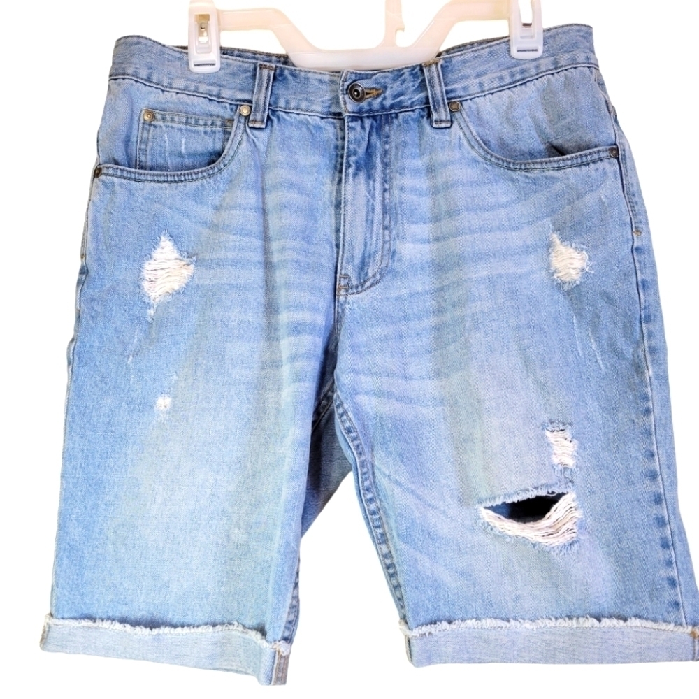EMPIRE Distressed Jean Shorts  Medium Wash Men Size 32